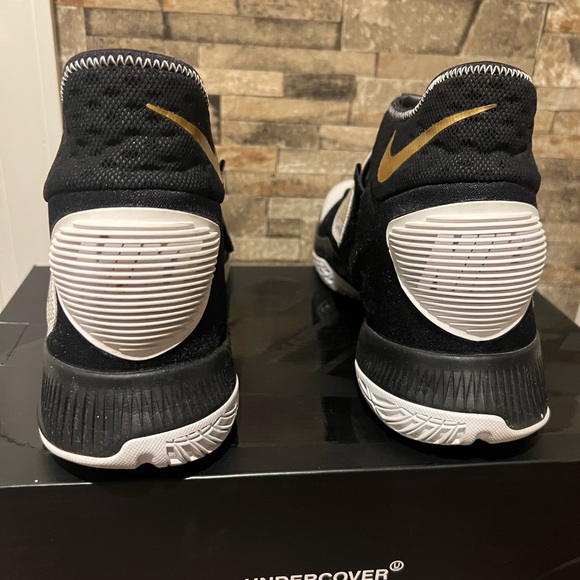 Nike - Picture 11 of 11